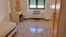 Room for rent, Sassari, Sardegna, Via Napoli, Italy