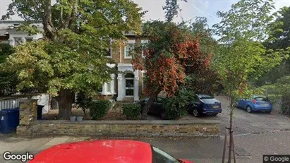 Rooms for rent in London W3 - Photo from Google Street View