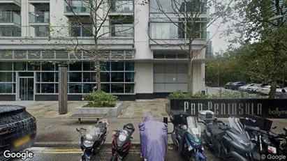 Apartments for rent in London E14 - Photo from Google Street View