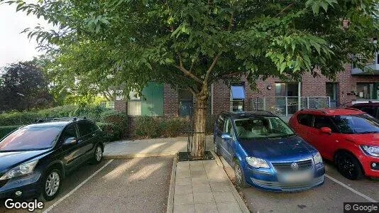 Rooms for rent in London NW9 - Photo from Google Street View