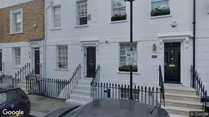 Rooms for rent in London E16 - Photo from Google Street View
