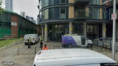 Apartments for rent in London E14 - Photo from Google Street View