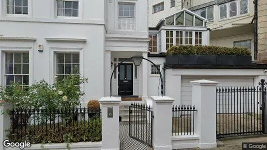 Apartments for rent in London W8 - Photo from Google Street View
