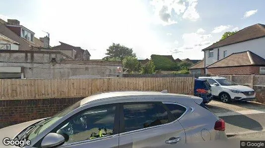 Rooms for rent in Feltham - Middlesex - Photo from Google Street View