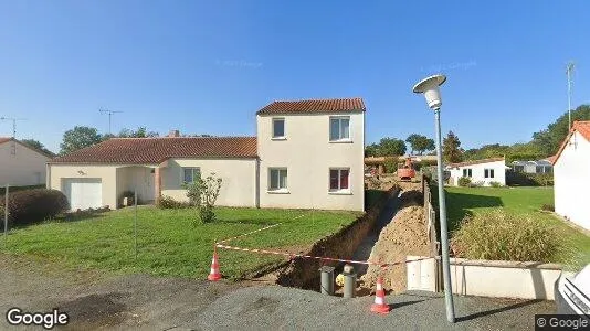 Apartments for rent in L'Haÿ-les-Roses - Photo from Google Street View