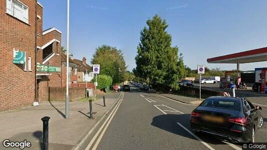 Apartments for rent in Northwood - Middlesex - Photo from Google Street View