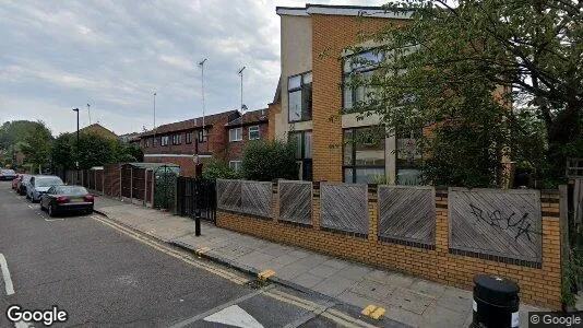 Apartments for rent in London E2 - Photo from Google Street View