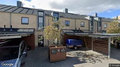 Apartments for rent in Vallensbæk Strand - Photo from Google Street View