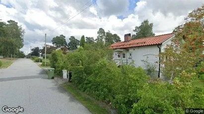Rooms for rent in Botkyrka - Photo from Google Street View