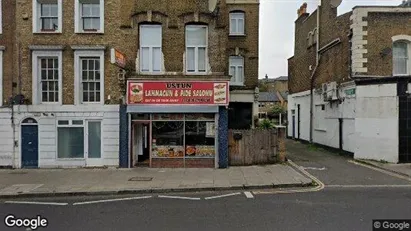 Apartments for rent in London N16 - Photo from Google Street View