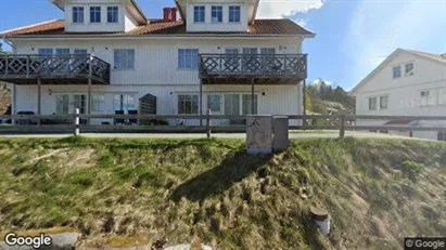 Apartments for rent in Orust - Photo from Google Street View
