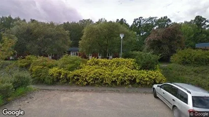 Apartments for rent in Kinda - Photo from Google Street View