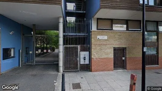 Apartments for rent in London E1 - Photo from Google Street View
