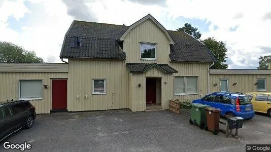 Apartments for rent in Mark - Photo from Google Street View