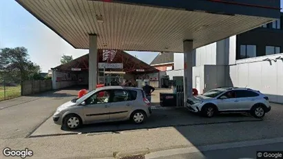 Apartments for rent in Ravels - Photo from Google Street View