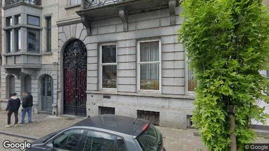 Apartments for rent in Brussels Sint-Jans-Molenbeek - Photo from Google Street View