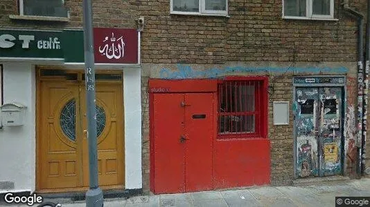 Apartments for rent in London E2 - Photo from Google Street View