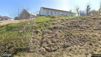 Apartments for rent in Mark - Photo from Google Street View