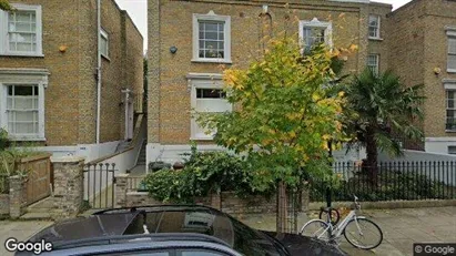 Apartments for rent in London E8 - Photo from Google Street View