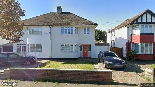 Apartments for rent in New Malden - Surrey - Photo from Google Street View