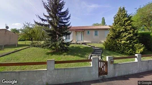 Apartments for rent in Jonzac - Photo from Google Street View