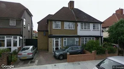 Apartments for rent in New Malden - Surrey - Photo from Google Street View