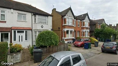 Apartments for rent in London N3 - Photo from Google Street View