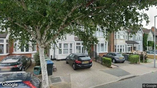 Apartments for rent in New Malden - Surrey - Photo from Google Street View