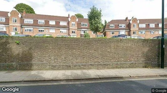 Apartments for rent in Richmond - Surrey - Photo from Google Street View