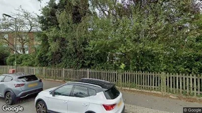 Apartments for rent in London N2 - Photo from Google Street View