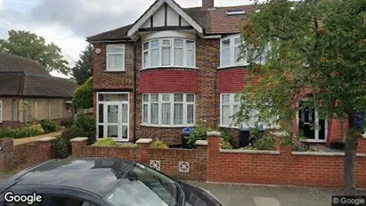 Apartments for rent in Mitcham - Surrey - Photo from Google Street View
