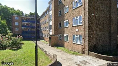 Apartments for rent in London N16 - Photo from Google Street View