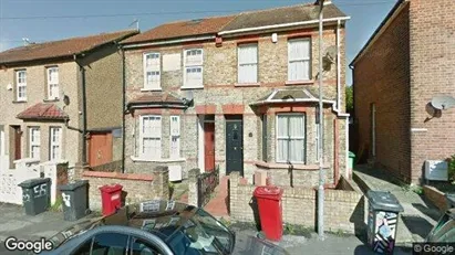 Apartments for rent in Slough - Berkshire - Photo from Google Street View