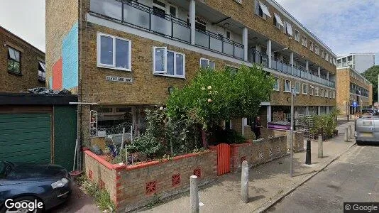 Apartments for rent in London E1 - Photo from Google Street View