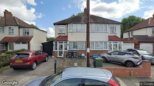 Apartments for rent in New Malden - Surrey - Photo from Google Street View