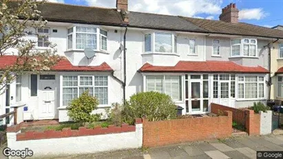 Apartments for rent in Mitcham - Surrey - Photo from Google Street View