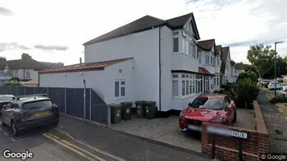 Apartments for rent in Wallington - Surrey - Photo from Google Street View