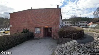 Apartments for rent in Orust - Photo from Google Street View