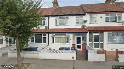 Apartments for rent in Thornton Heath - Surrey - Photo from Google Street View