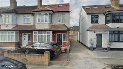 Apartments for rent in Mitcham - Surrey - Photo from Google Street View