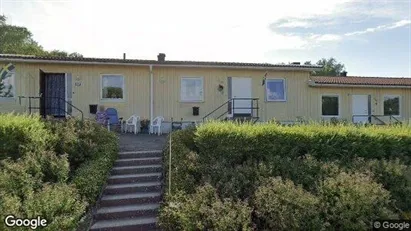 Apartments for rent in Orust - Photo from Google Street View