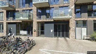 Apartments for rent in Amsterdam Oost-Watergraafsmeer - Photo from Google Street View
