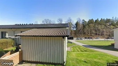 Apartments for rent in Orust - Photo from Google Street View