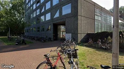 Apartments for rent in Amsterdam Oost-Watergraafsmeer - Photo from Google Street View