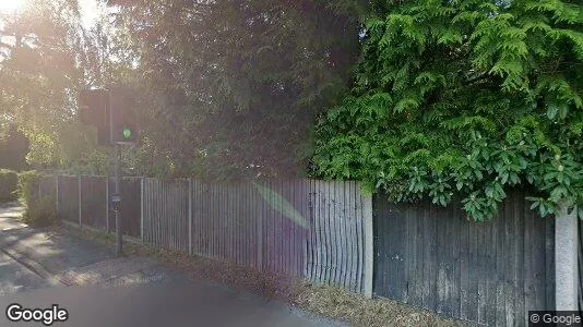 Apartments for rent in Crowthorne - Berkshire - Photo from Google Street View