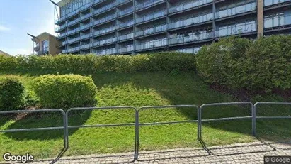 Apartments for rent in London E16 - Photo from Google Street View