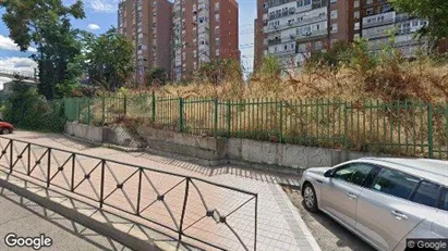 Apartments for rent in Madrid Moncloa-Aravaca - Photo from Google Street View Apartments for rent in Madrid Moncloa-Aravaca - Photo from Google Street View