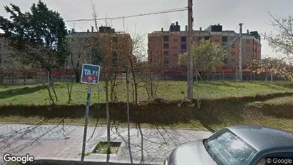 Apartments for rent in Húmera-Somosaguas-Prado del Rey - Photo from Google Street View Apartments for rent in Húmera-Somosaguas-Prado del Rey - Photo from Google Street View