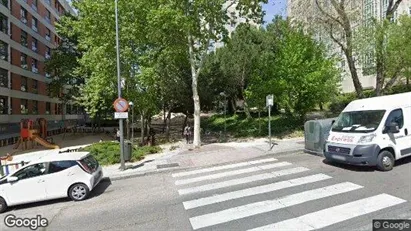 Apartments for rent in Madrid Hortaleza - Photo from Google Street View Apartments for rent in Madrid Hortaleza - Photo from Google Street View
