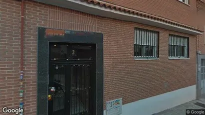 Apartments for rent in Madrid Ciudad Lineal - Photo from Google Street View Apartments for rent in Madrid Ciudad Lineal - Photo from Google Street View